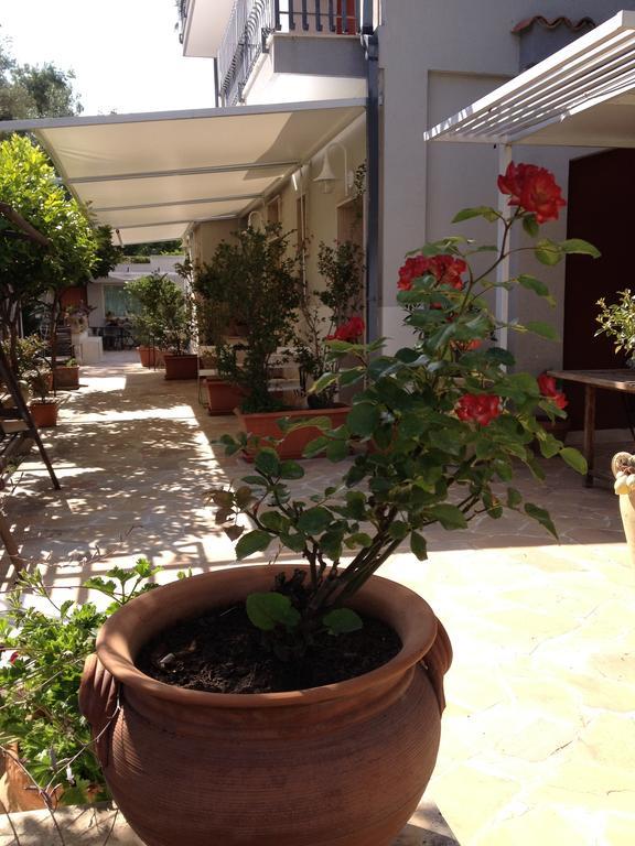 Il Giardino Dei Limoni Bed and Breakfast Aci Castello Buitenkant foto