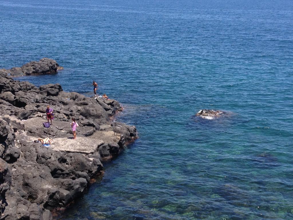 Il Giardino Dei Limoni Bed and Breakfast Aci Castello Buitenkant foto